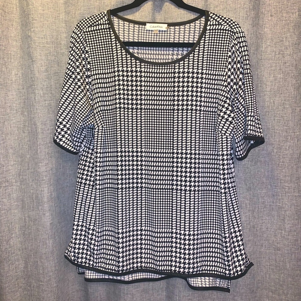 Women's Calvin Klein Plus Size Houndstooth Blouse – 0X